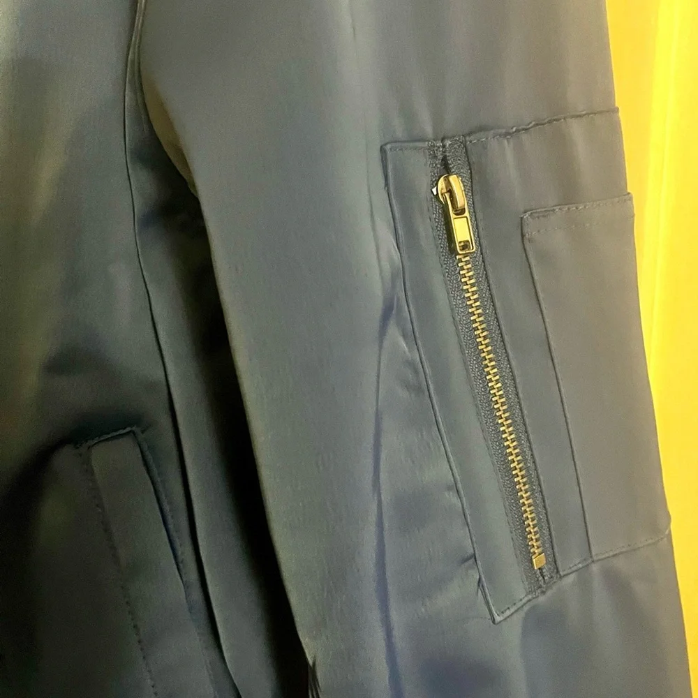 Bomber Jacket - Picture 6 of 7